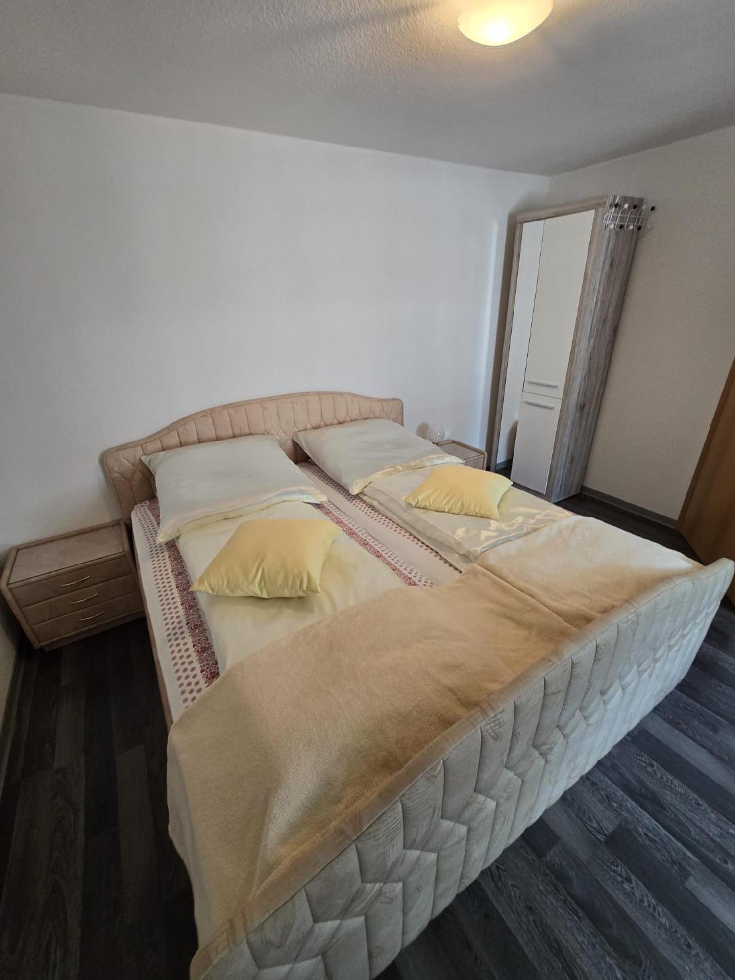 Ferienwohnung Flonta 미트와이다 외부 사진